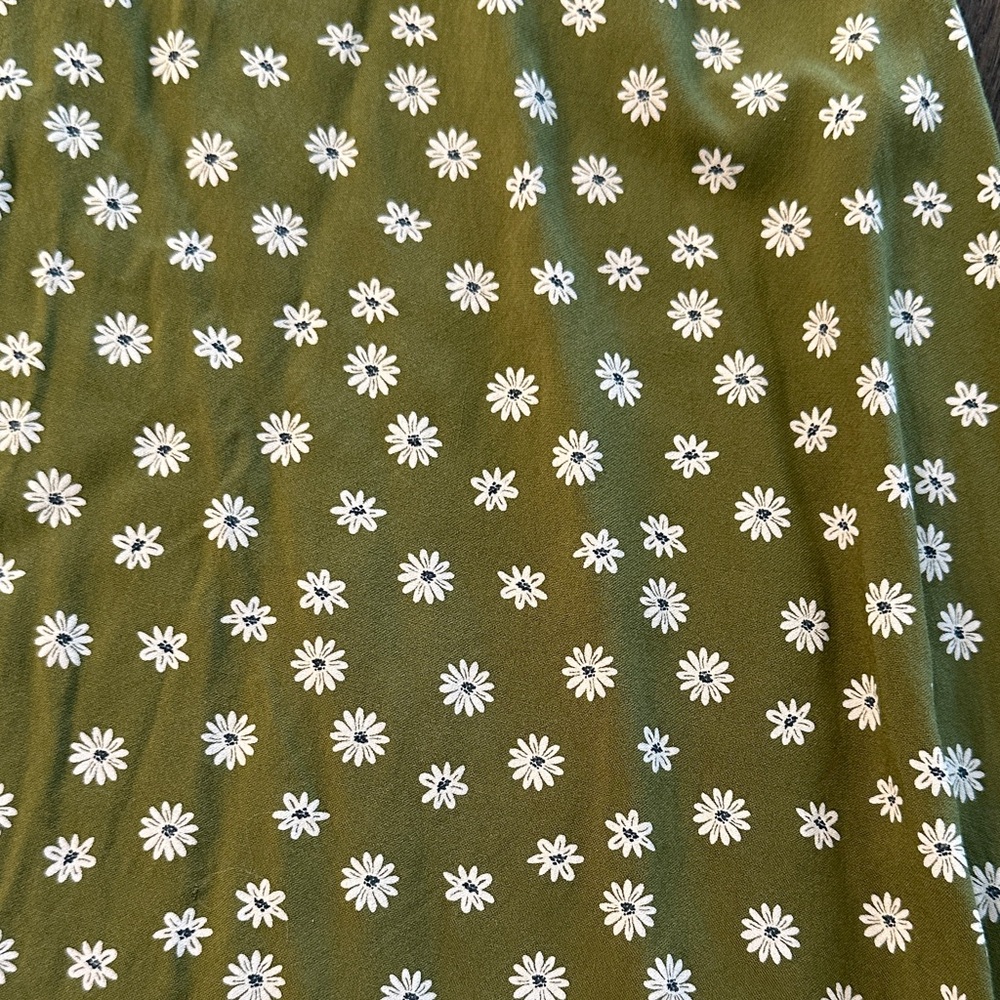 Abound Green Floral Short Sleeve Dress - Picture 3 of 6